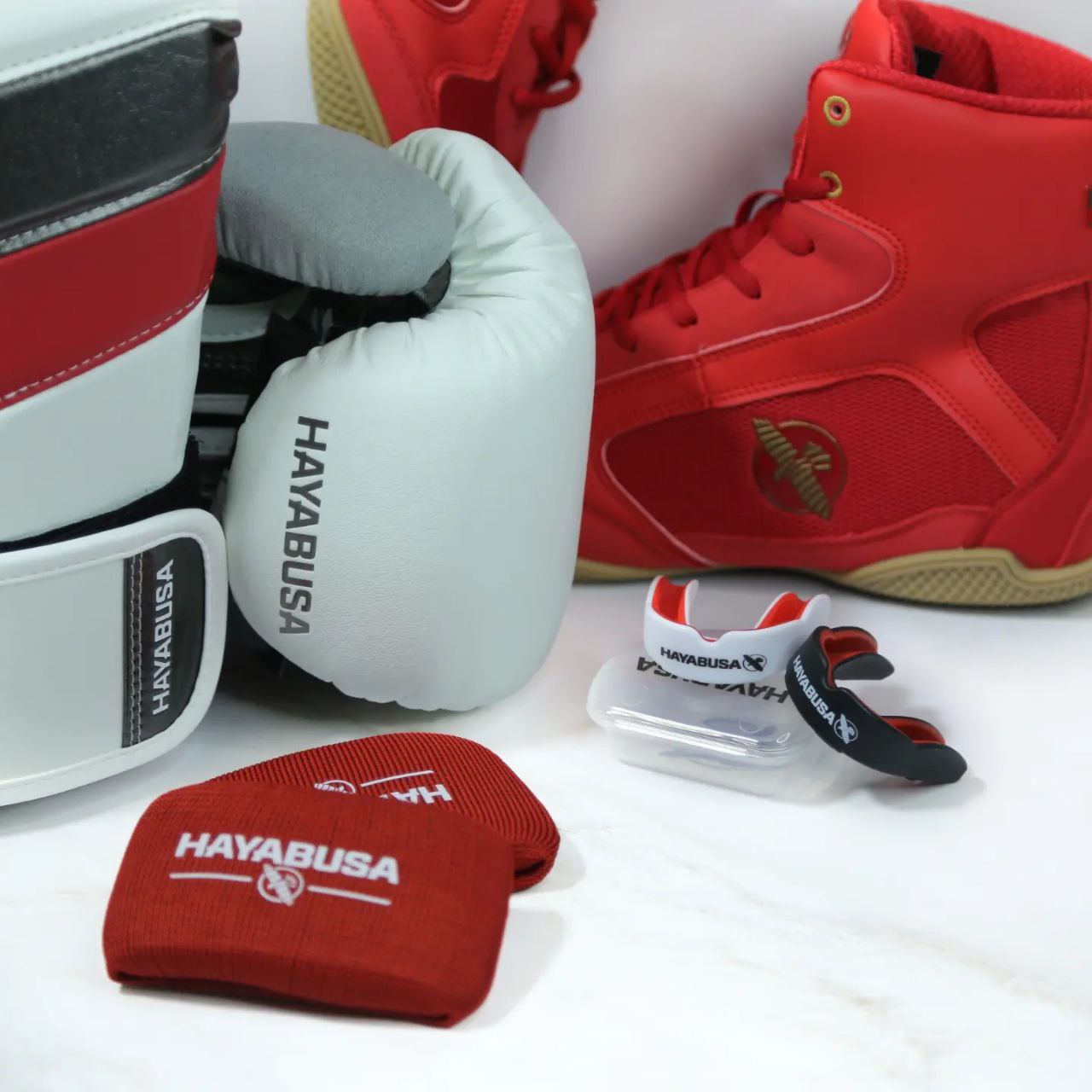 Боксерки и перчатки