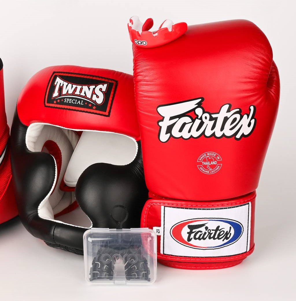 перчатки красные