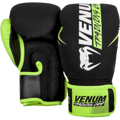 Боксерские перчатки Venum Training Camp