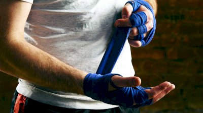 Как ухаживать за боксерской экипировкой: стирка, сушка, ремонт и хранение