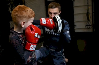 Как выбрать тренера для ребенка: на что обратить внимание