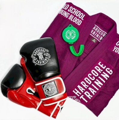 Покупка спортивной экипировки в розничном и интернет-магазине: плюсы и минусы